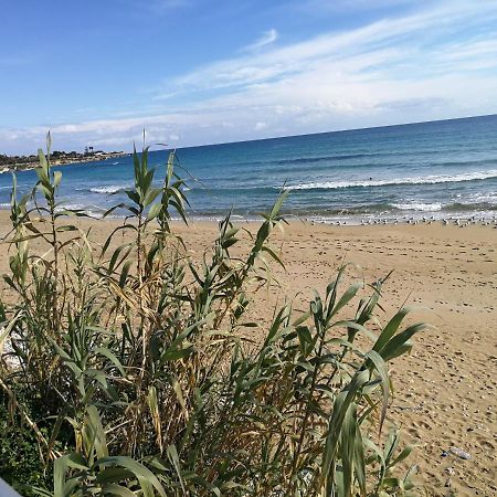 Maison Ane Marie Avola Dış mekan fotoğraf